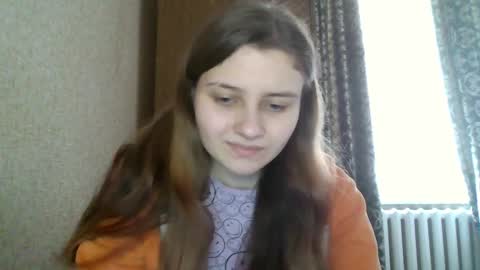 little_shygirl_ online show from 4, 2, 2025