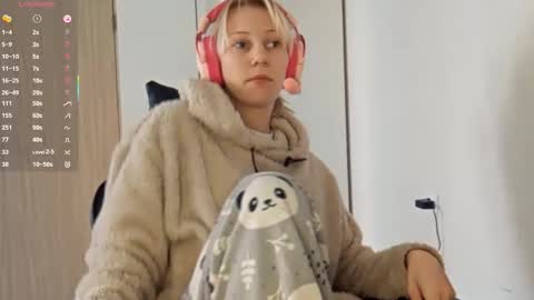 Lana online show from 2, 10, 2025