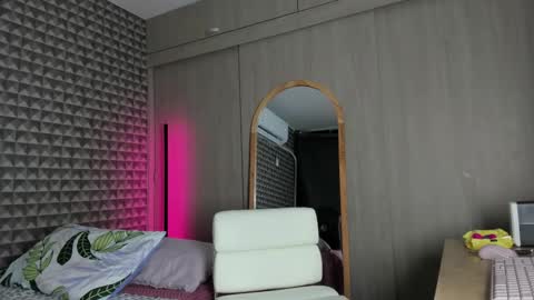 alex online show from 4, 2, 2026