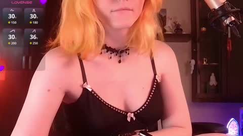 Snapshot of little_witch_sofia chatting on 19, 10, 2025 Sofia online show from 19, 10, 2025