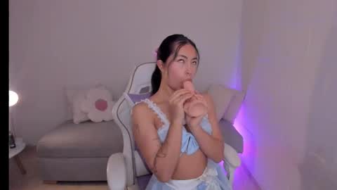 Xiom online show from 4, 11, 2025