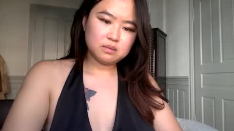 littlechilly1 online show from 10, 10, 2025