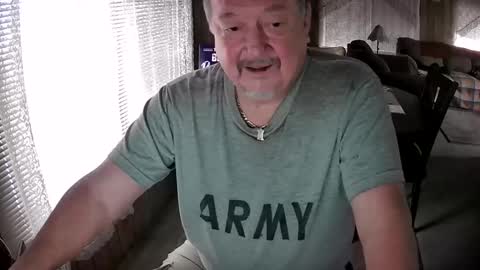 Littled83057 online show from 7, 2, 2025