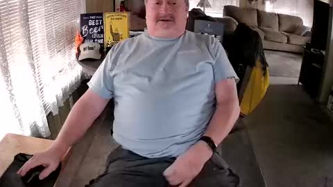 Littled83057 online show from 15, 2, 2026