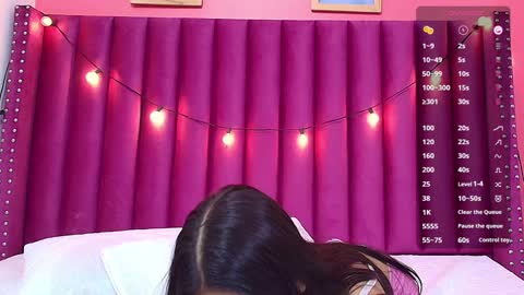 Snapshot of littlee_emilyy_ chatting on 31, 1, 2025 Emily  online show from 31, 1, 2025