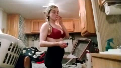 littleleo96 online show from 8, 3, 2026