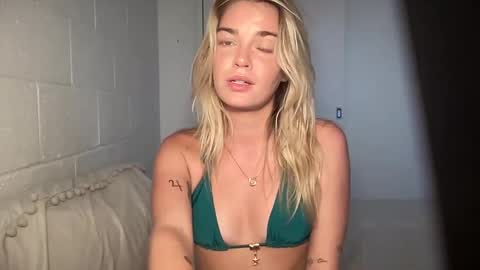 Snapshot of littlemaryjane19 chatting on 18, 2, 2025 Marciabrady online show from 18, 2, 2025