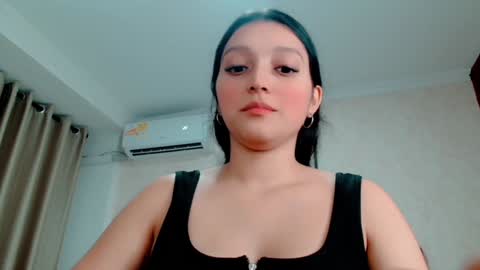 Sarahs Room online show from 5, 1, 2025