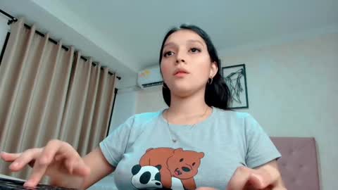 Sarahs Room online show from 25, 2, 2025
