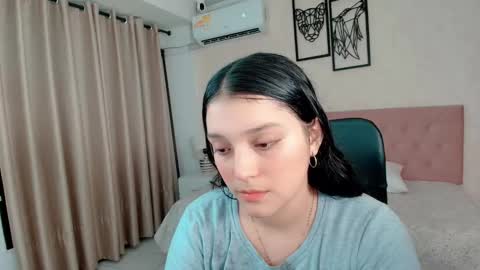 Snapshot of littlemolly_pregnant chatting on 3, 11, 2025 Sarahs Room online show from 3, 11, 2025