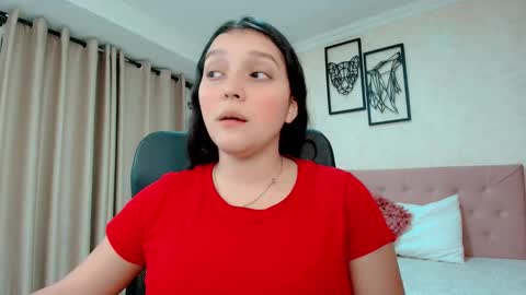 Snapshot of littlemolly_pregnant chatting on 5, 1, 2026 Sarahs Room online show from 5, 1, 2026