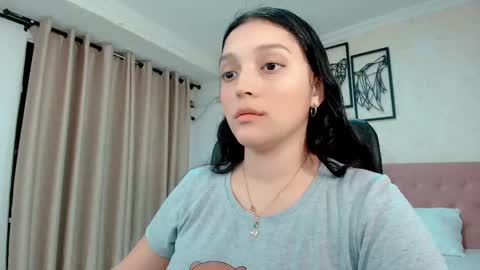 Snapshot of littlemolly_pregnant chatting on 1, 3, 2026 Sarahs Room online show from 1, 3, 2026