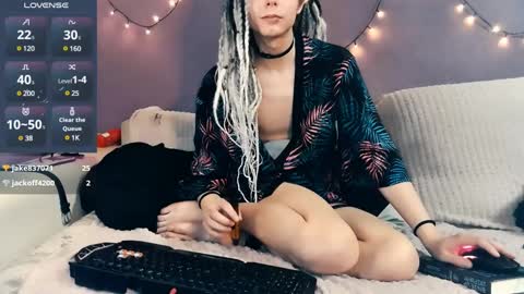 Snapshot of littlepinkcat chatting on 22, 2, 2025 Felix online show from 22, 2, 2025