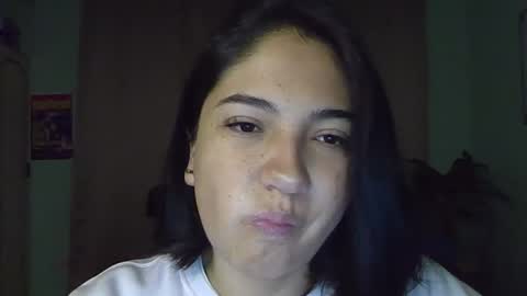 Mia  Wednesday to Sunday 730 am to 1030 am Colombian Hour D online show from 22, 9, 2025