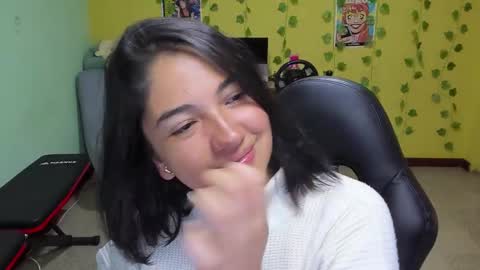 Mia  Wednesday to Sunday 730 am to 1030 am Colombian Hour D online show from 23, 11, 2025