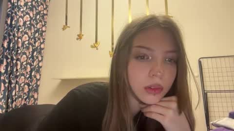 Snapshot of littleprincess3000 chatting on 4, 4, 2026 littleprincess3000 online show from 4, 4, 2026