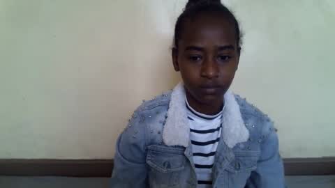 littlesandie online show from 1, 11, 2025