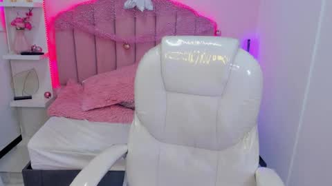  sofii  online show from 16, 2, 2026