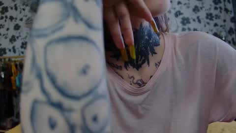 Snapshot of littlespacemouse chatting on 10, 10, 2025 Niki free tg channel with some photos gifs and info about streams online show from 10, 10, 2025