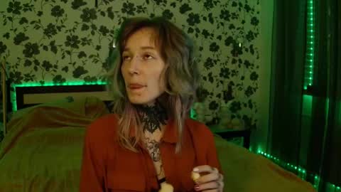 Snapshot of littlespacemouse chatting on 14, 10, 2025 Niki free tg channel with some photos gifs and info about streams online show from 14, 10, 2025