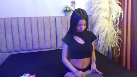 Snapshot of littlestar_sm chatting on 27, 11, 2025 littlestar_sm online show from 27, 11, 2025