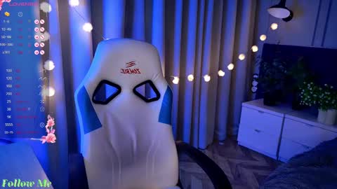 Snapshot of liv_fay chatting on 12, 2, 2025 Liv 3 online show from 12, 2, 2025