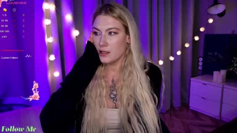 Snapshot of liv_fay chatting on 26, 2, 2025 Liv 3 online show from 26, 2, 2025