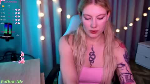 Snapshot of liv_fay chatting on 27, 2, 2025 Liv 3 online show from 27, 2, 2025