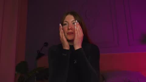 Snapshot of liv_fay chatting on 25, 9, 2025 Liv 3 online show from 25, 9, 2025