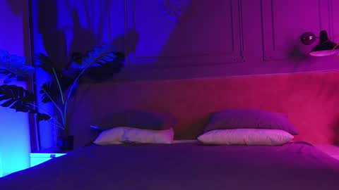 Snapshot of liv_fay chatting on 8, 11, 2025 Liv 3 online show from 8, 11, 2025