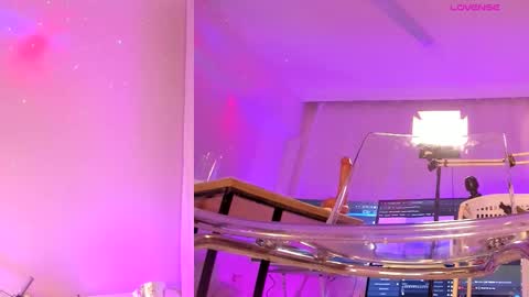 Snapshot of live_sherry chatting on 14, 10, 2025 angel eyees online show from 14, 10, 2025