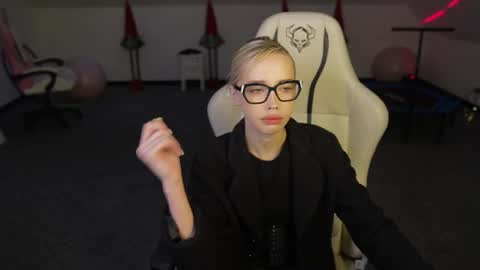 Sheryl online show from 15, 12, 2025