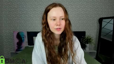 livelyluna online show from 25, 9, 2025