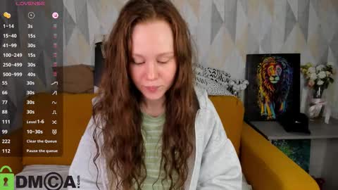 livelyluna online show from 30, 9, 2025