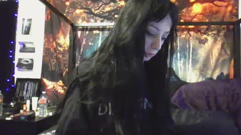 Liv Mirage online show from 11, 1, 2025