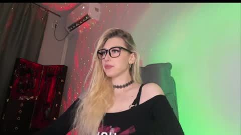 Liya Ray online show from 8, 3, 2026