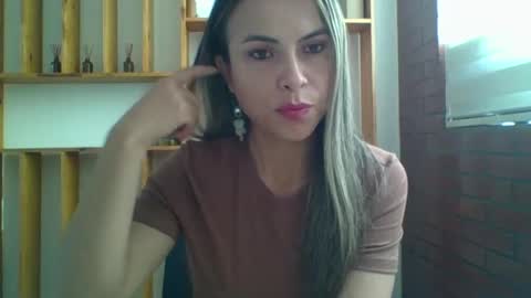 liz_28 online show from 8, 9, 2025