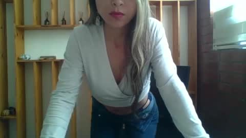 liz_28 online show from 18, 9, 2025