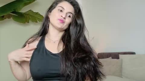 Snapshot of liz_devine chatting on 31, 10, 2025 liz online show from 31, 10, 2025