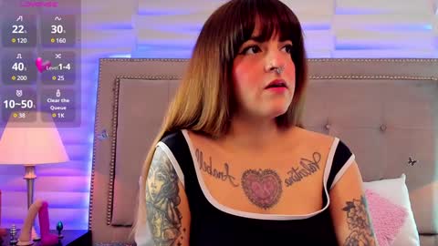Snapshot of liz_grey_ chatting on 26, 12, 2024 online show from 26, 12, 2024