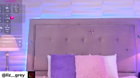 Snapshot of liz_grey_ chatting on 8, 2, 2025 online show from 8, 2, 2025