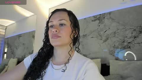 Liz  online show from 18, 11, 2025