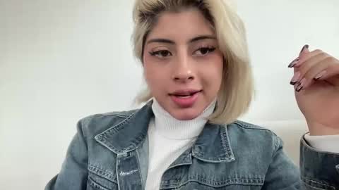 Snapshot of lizambarr chatting on 5, 1, 2025 Lizeth online show from 5, 1, 2025