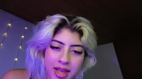 Snapshot of lizambarr chatting on 5, 2, 2025 Lizeth online show from 5, 2, 2025