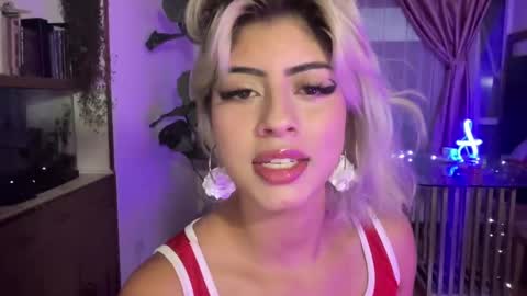 Snapshot of lizambarr chatting on 6, 2, 2025 Lizeth online show from 6, 2, 2025