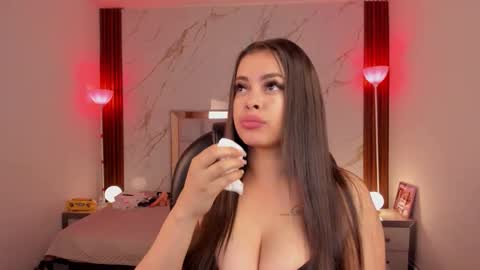 lizeth_salazar online show from 3, 2, 2026
