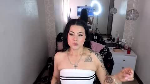 Snapshot of lizha_milf chatting on 12, 11, 2025 Lizha online show from 12, 11, 2025