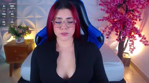 Snapshot of lizowenn_ chatting on 13, 10, 2025 LIZETH online show from 13, 10, 2025