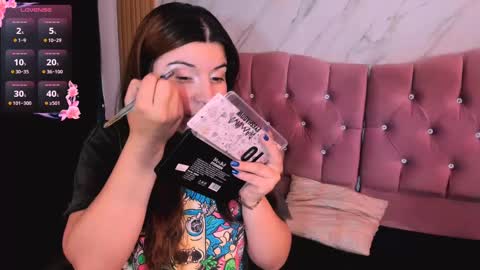 lizz_greys online show from 8, 9, 2025