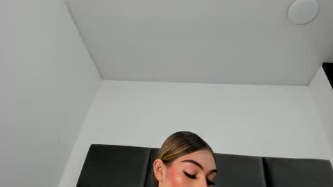 lizz_luna online show from 19, 9, 2025